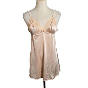 VIntage Tan Lace Trim Short Slip